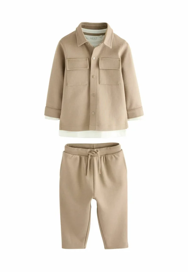 JOGGERS 3 PIECE SET - T-Shirt basic - tan brown