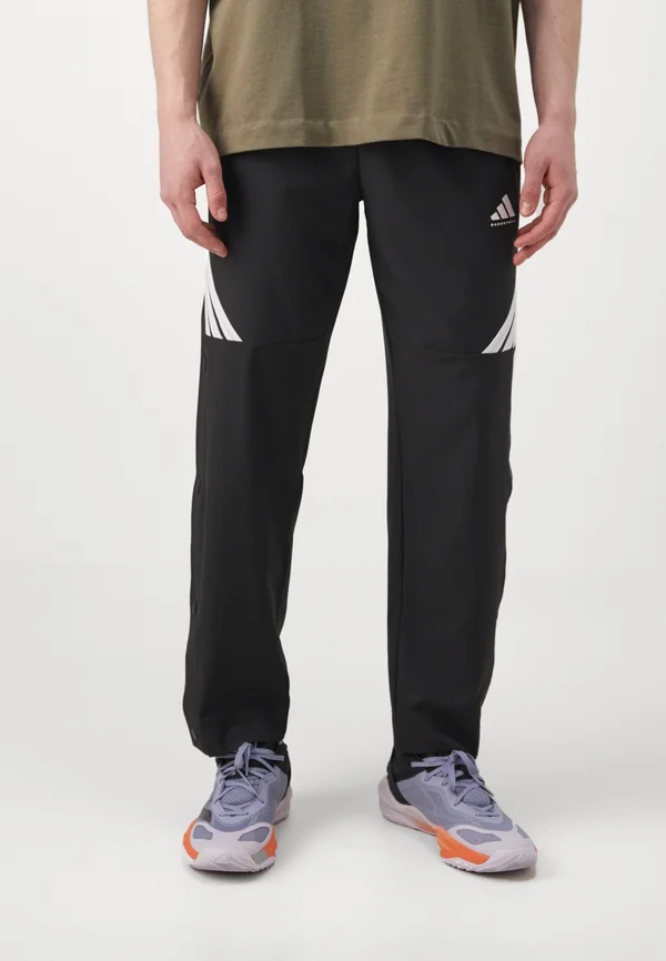 Jogginghose - black   white