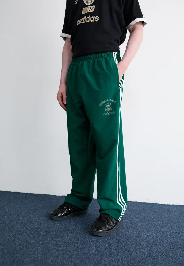 Jogginghose - collegiate green