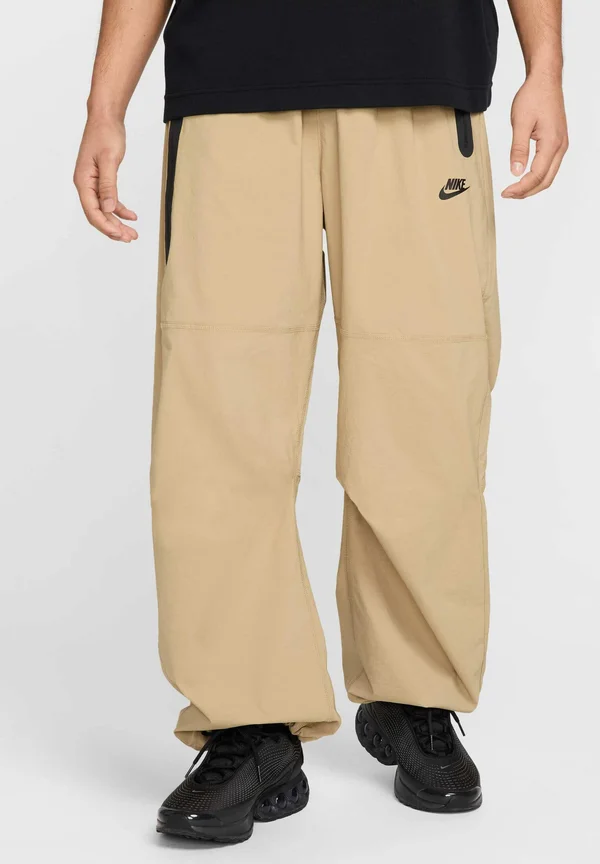Jogginghose - parachute beige parachute beige black