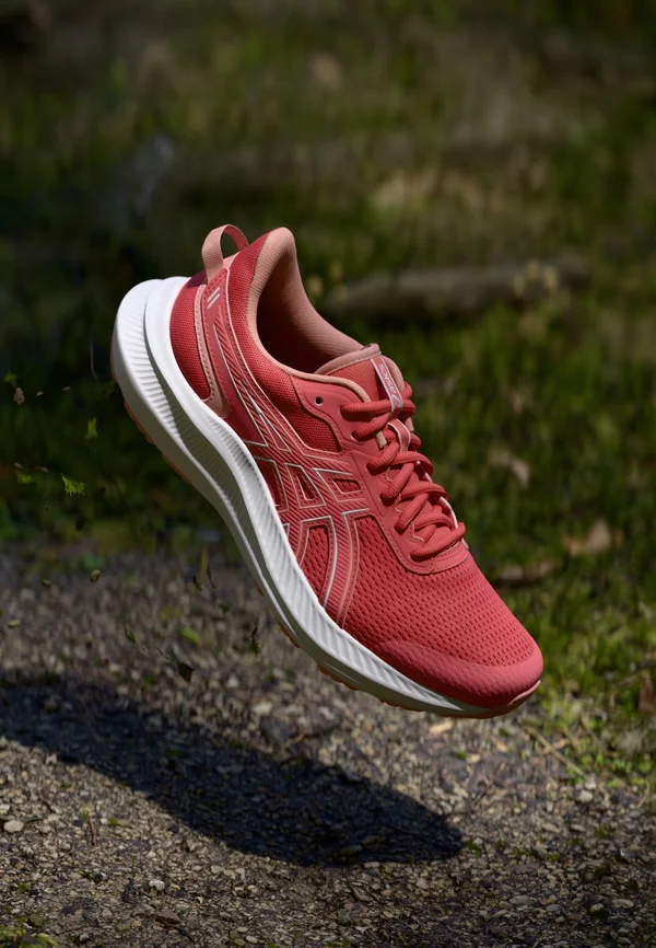 JOLT 5 - Laufschuh Straße - dark pink clay/pink clay