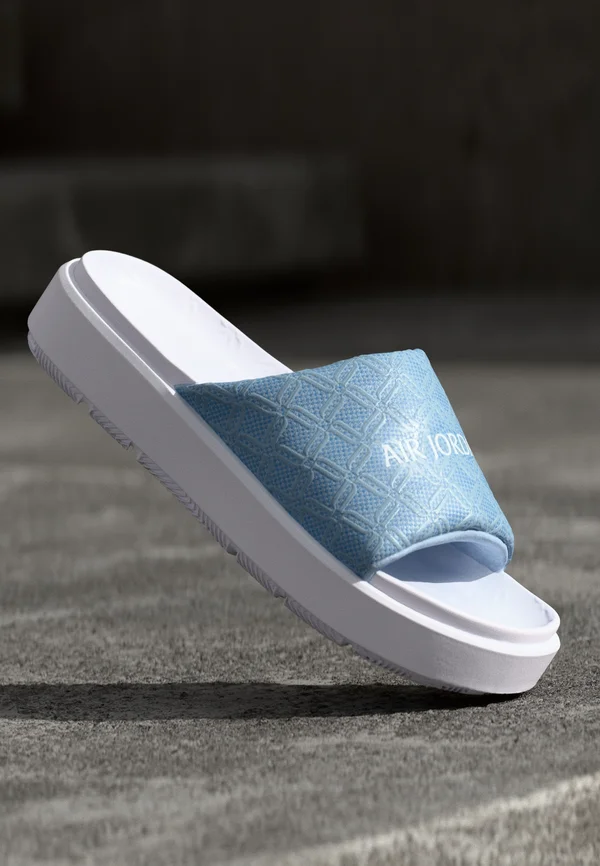 JORDAN SOPHIA SLIDE - Pantolette flach - blue beyond/white/light armory blue/light brown
