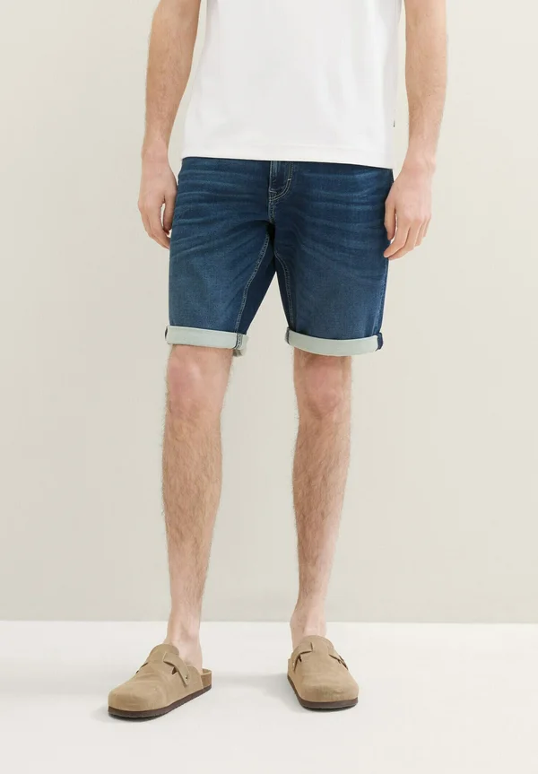 JOSH - Jeans Shorts - tinted blue denim