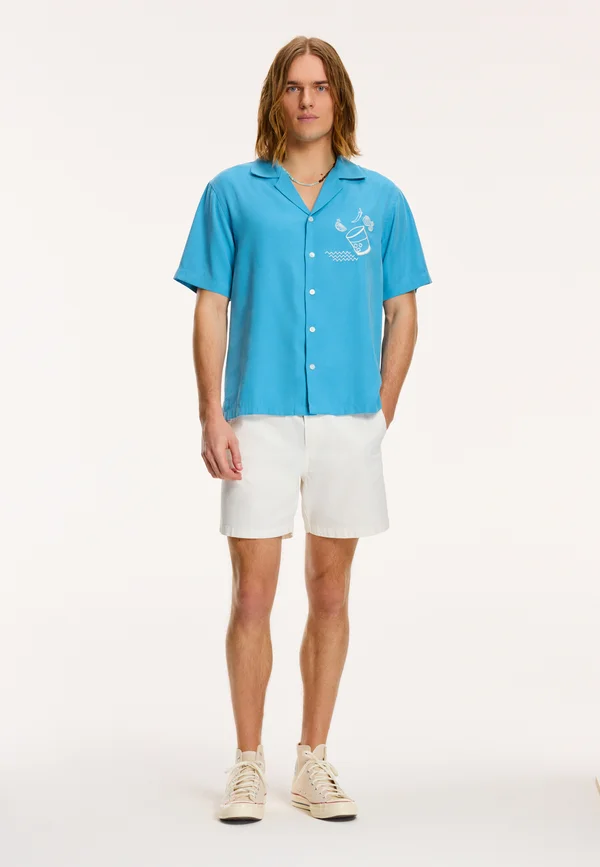 JOSH - Shorts - jet stream white