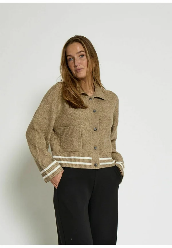 KAMILLA - Strickjacke - kelp sand