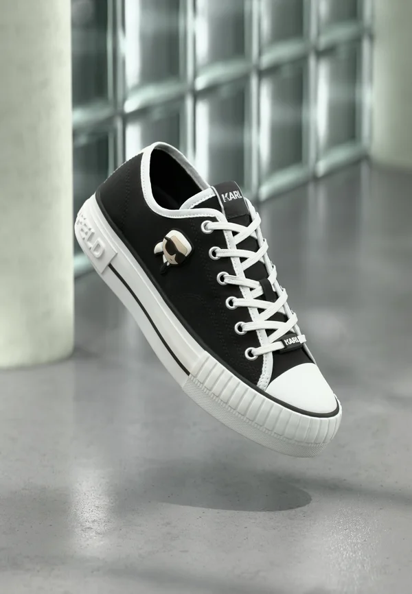 KAMPUS MAX PATCH LACE - Sneaker low - black