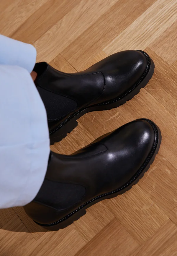 KENOVA - Stiefelette - black