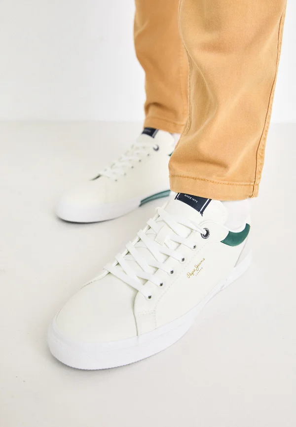 KENTON COURT - Sneaker low - ivory/green