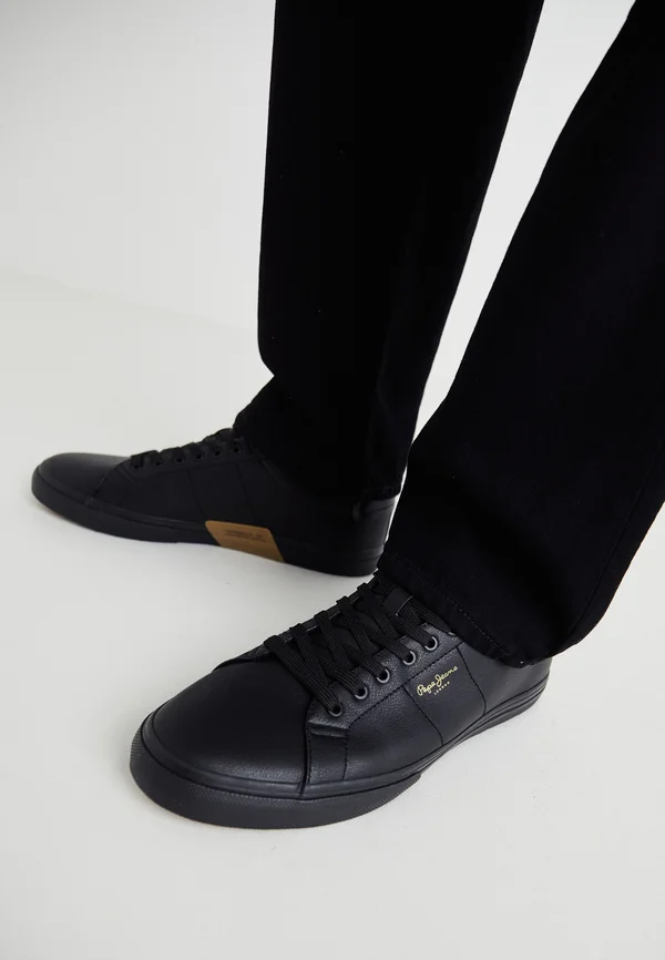 KENTON - Sneaker low - black