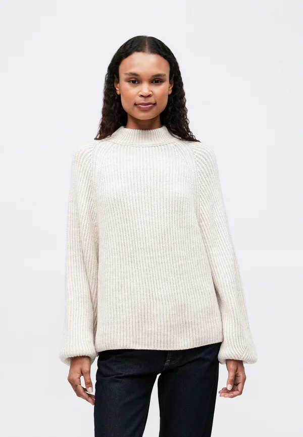 KIMONI - Strickpullover - off white