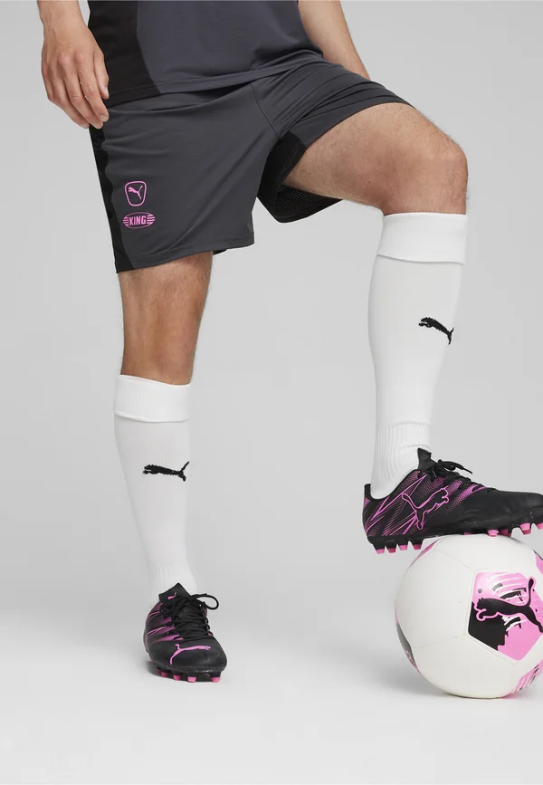 KING PRO - Kurze Sporthose - strong gray black