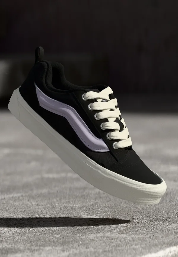KNU SKOOL - Skateschuh - black/lilac rose