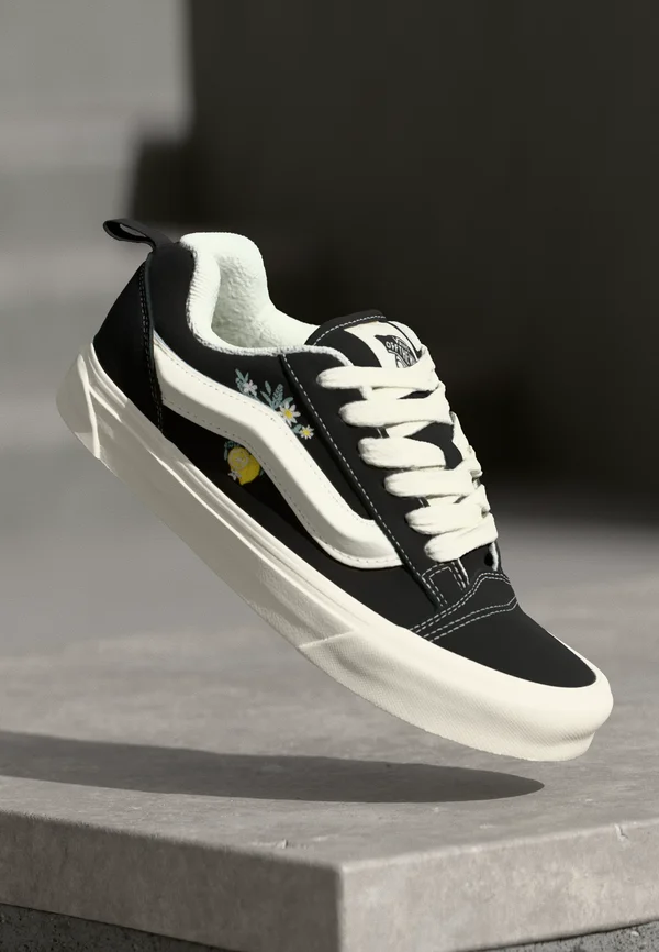 KNU SKOOL UNISEX - Skateschuh - black