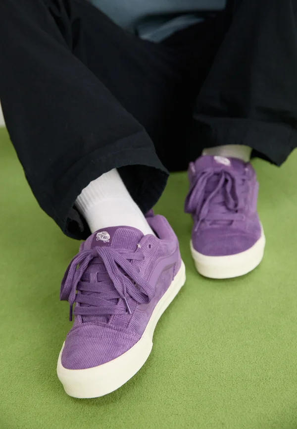 KNU SKOOL UNISEX - Skateschuh - grape jam