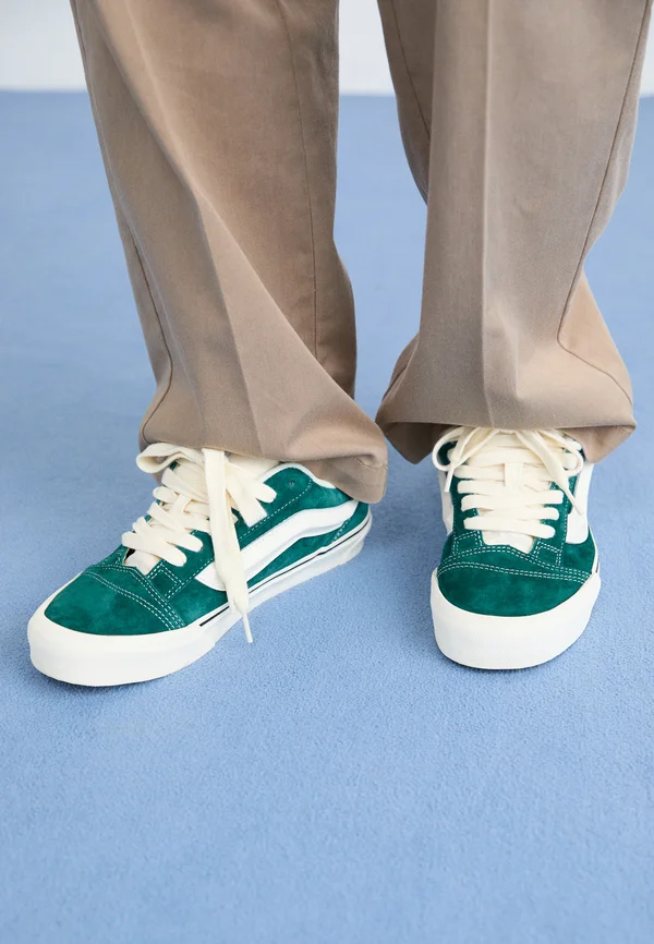 KNU SKOOL UNISEX - Skateschuh - green