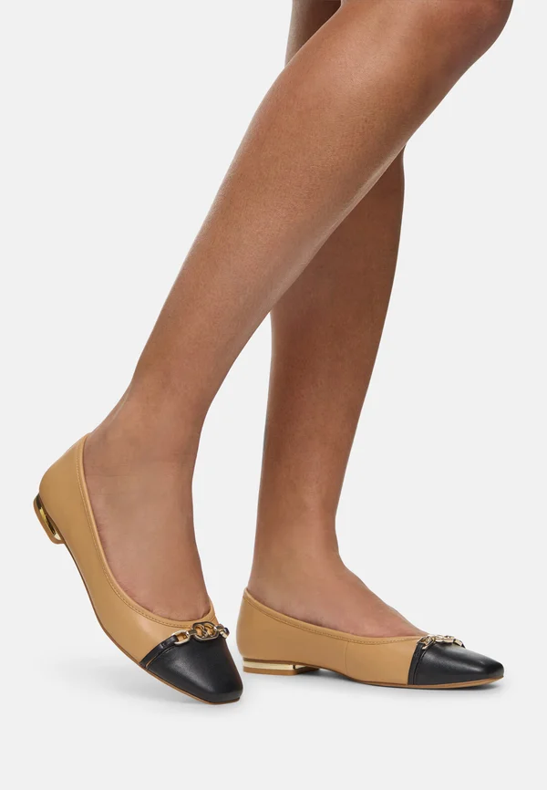 KRISHELLE - Klassischer Ballerina - beige