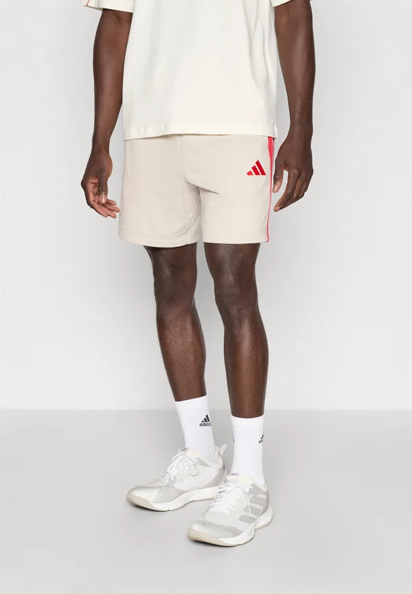 Kurze Sporthose - alumina/pure ruby