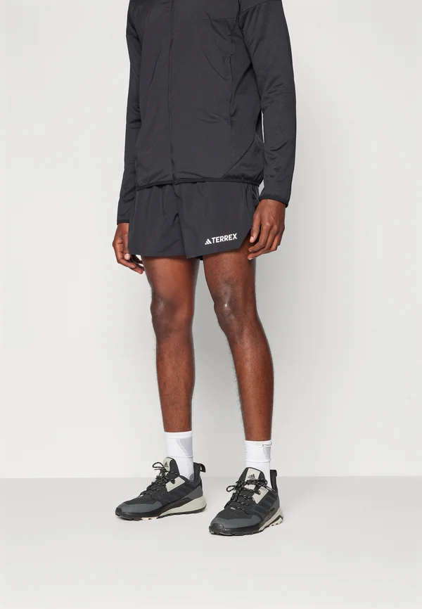 Kurze Sporthose - black