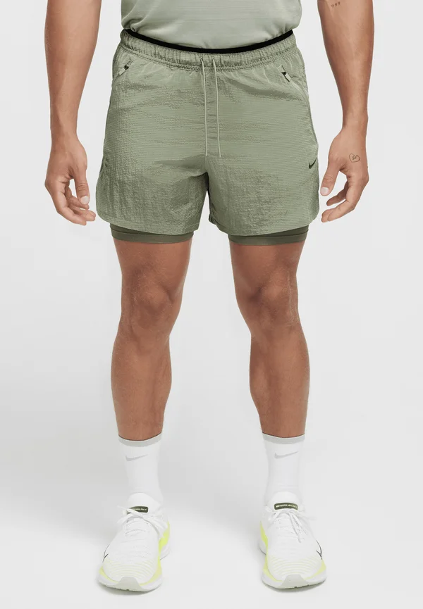 Kurze Sporthose - jade horizon