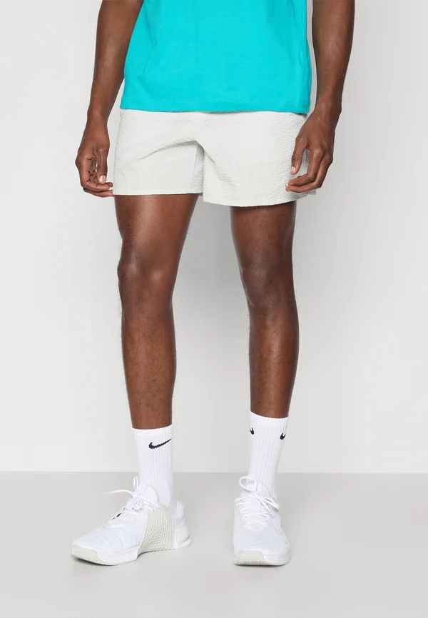 Kurze Sporthose - photon dust