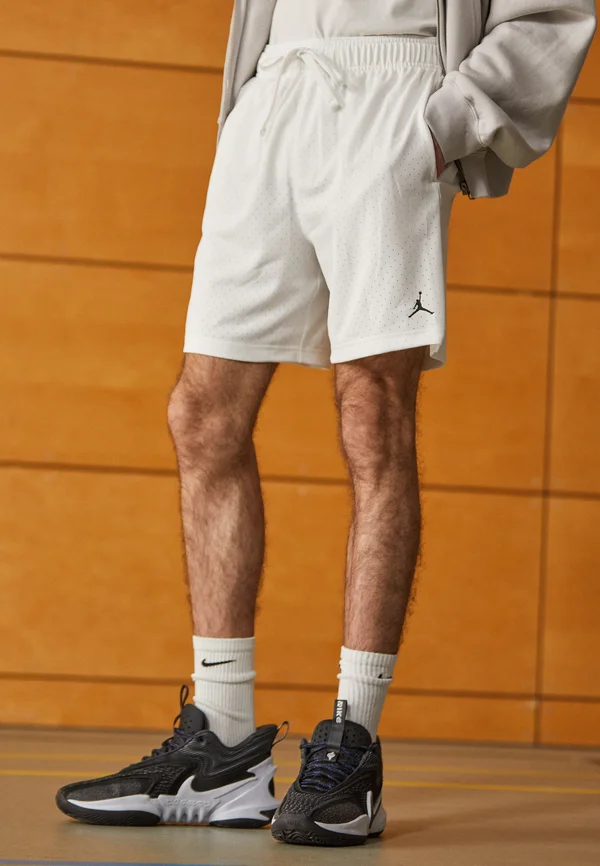 Kurze Sporthose - white/(black)