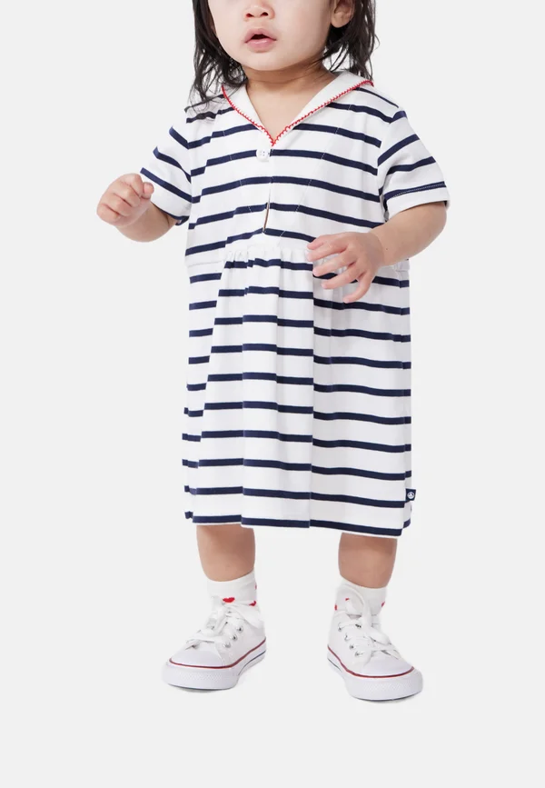 KURZÄRMELIGES MIT STREIFEN   - Freizeitkleid - marshmallow smoking