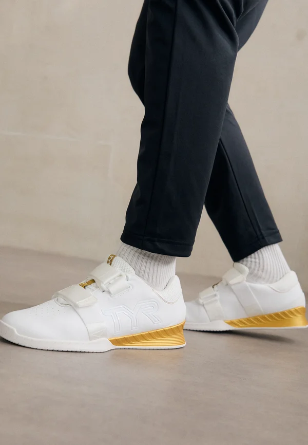 L1 LIFTER UNISEX - Trainingsschuh - white/gold