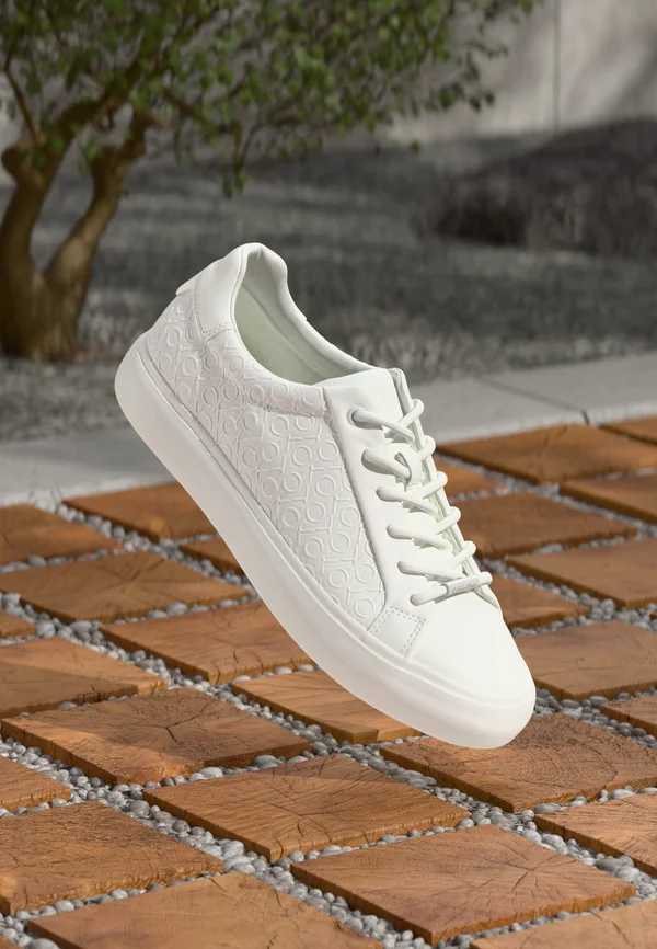 LACE UP MONO - Sneaker low - triple bright white