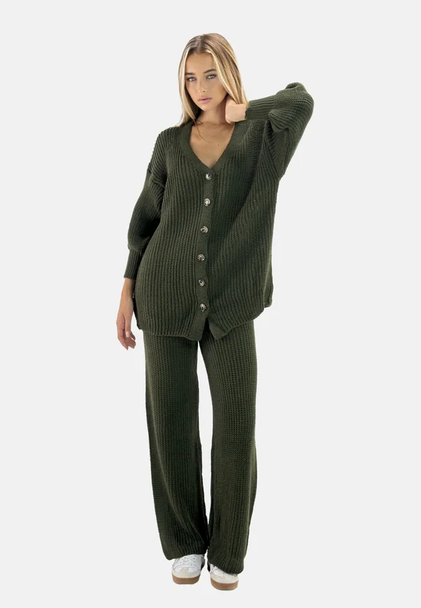 LANGESSET  - Strickjacke - grün