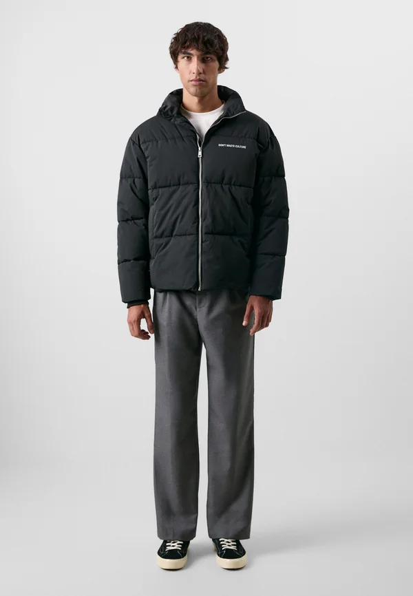 LAORE UNISEX - Winterjacke - black