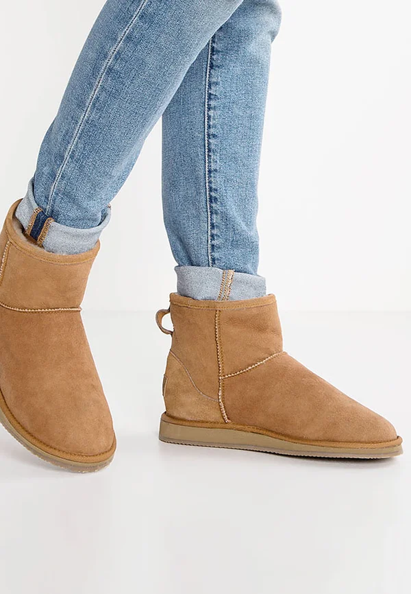 LAURA NEW - Stiefelette - chestnut
