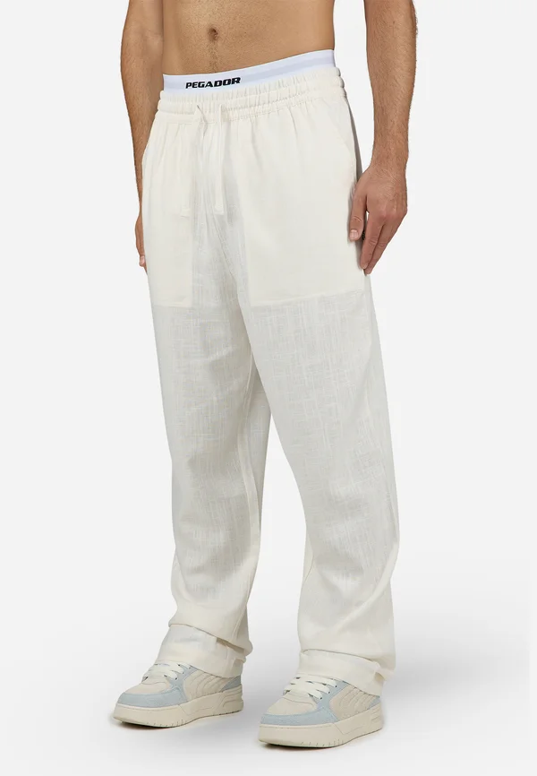 LAVUS WIDE PANTS - Stoffhose - off-white