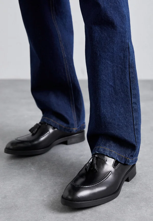 LAWRENCE - Slipper - black