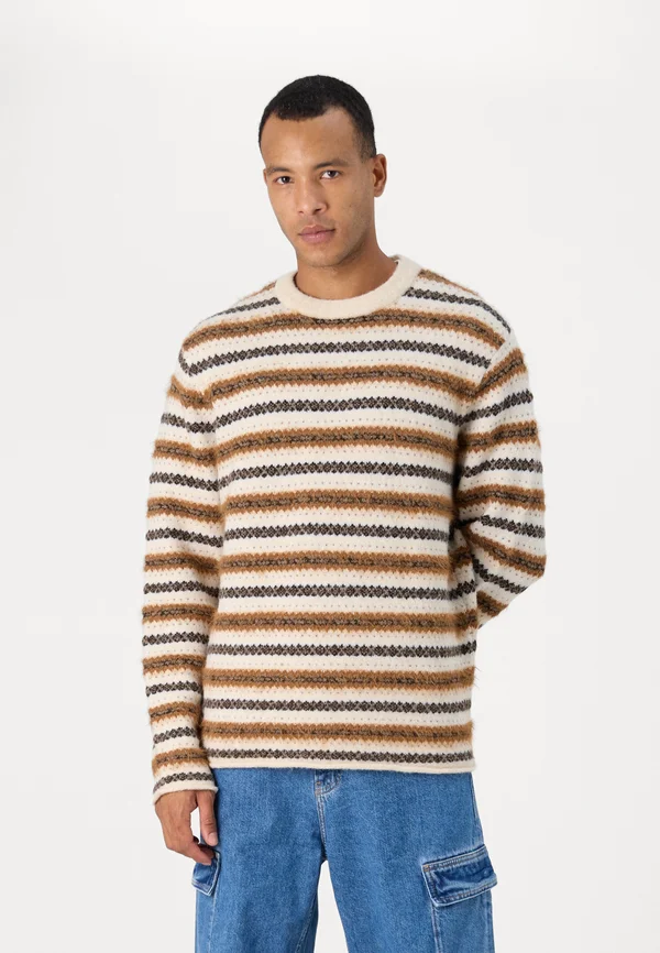 LEANDO - Strickpullover - ecru