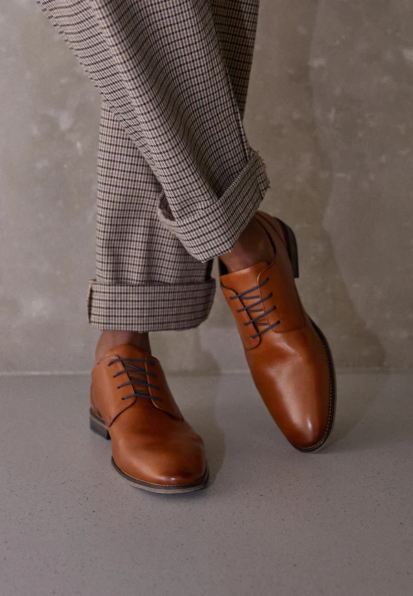 LEATHER - Business-Schnürer - cognac