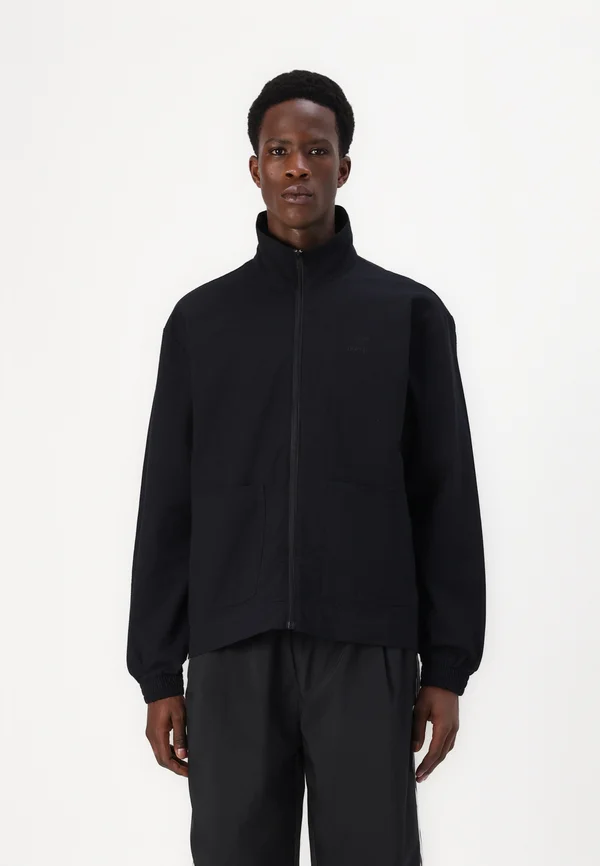 Leichte Jacke - black