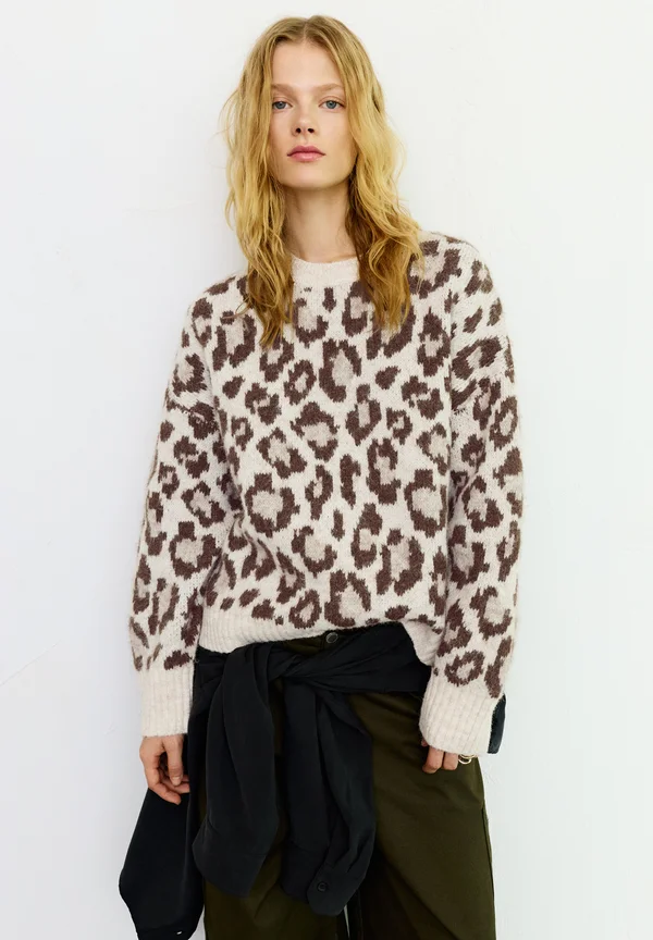 LEOPARD PRINT - Strickpullover - sand