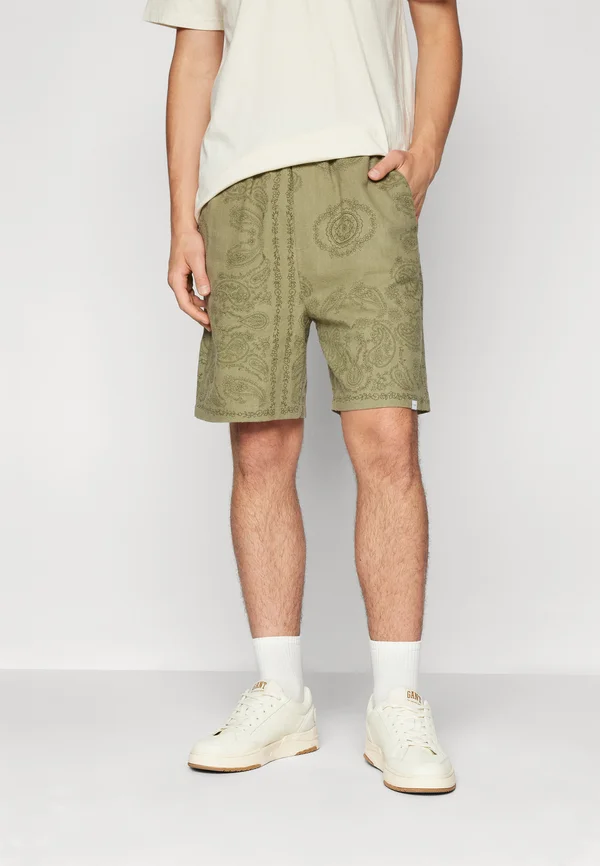 LESLEY PAISLEY - Shorts - surplus green