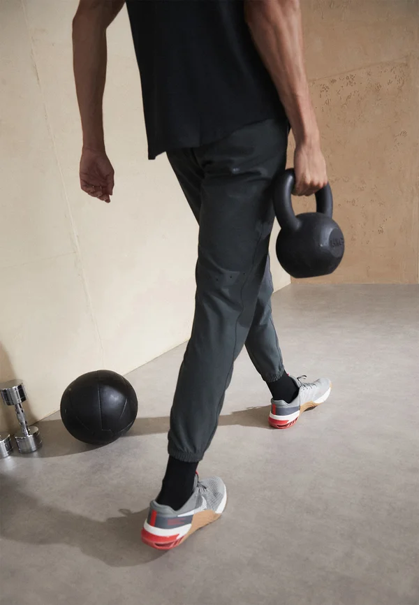 LICENSE TO TRAIN JOGGER - Jogginghose - graphite grey