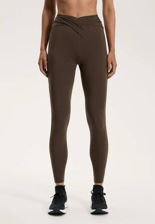 LIGHT TOUCH DRAPED V-CUT ANKLE-LENGTH - Tights - brown