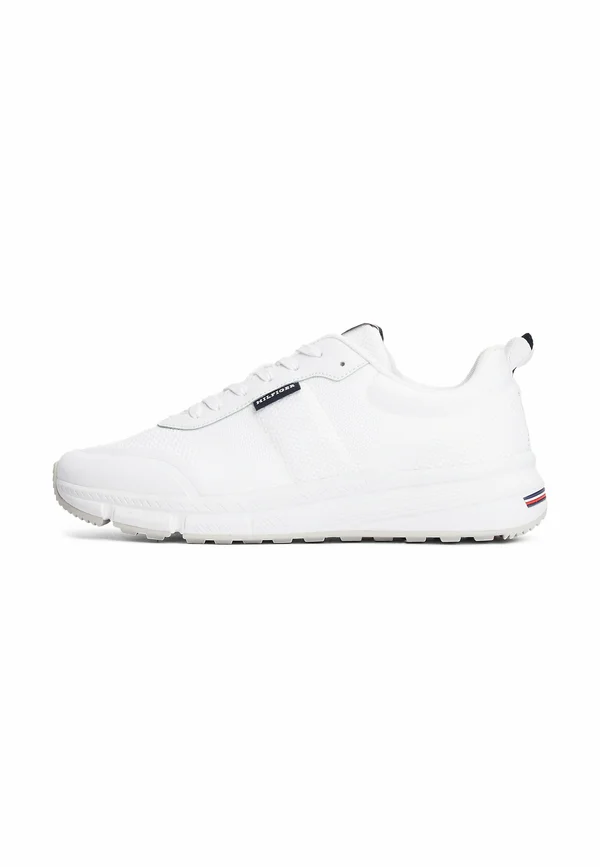 LIGHTWEIGHT MODERN - Sneaker low - white