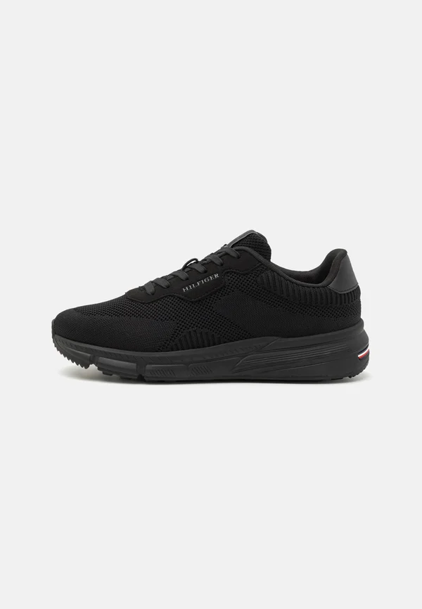LIGHTWEIGHT RWB - Sneaker low - black