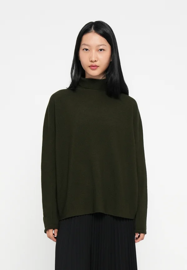 LIORA - Strickpullover - green
