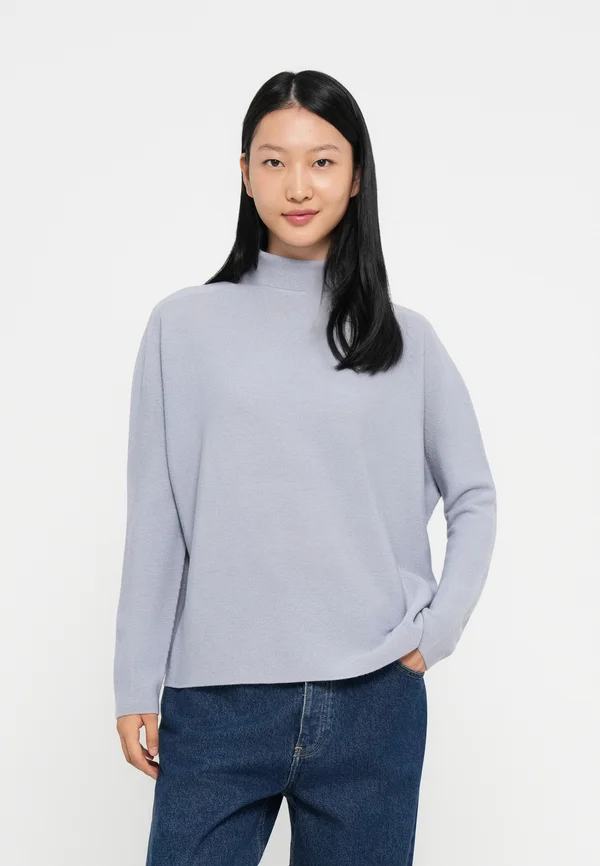LIORA - Strickpullover - light blue
