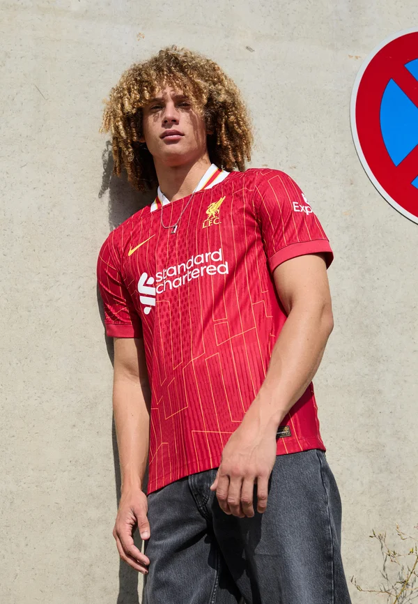 LIVERPOOL FC M NK DFADV JSY MATCH HM - Fußball-Trikot - gym red/white/chrome yellow