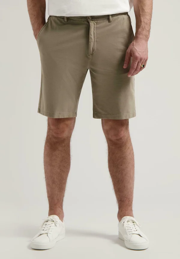 LOGAN FADED - Shorts - timber wolf