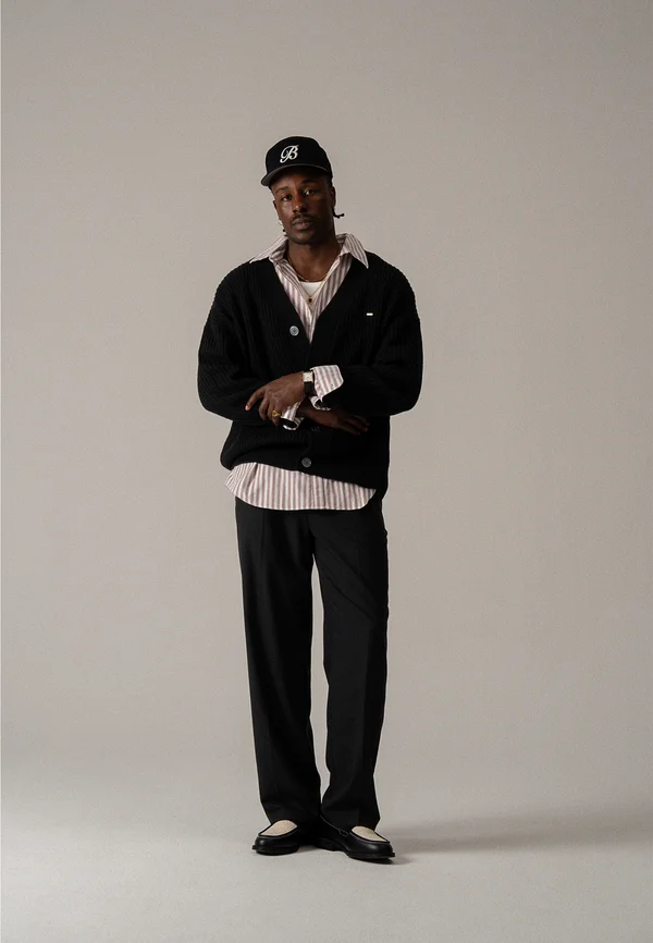 LOGO CARDIGAN - Strickjacke - black