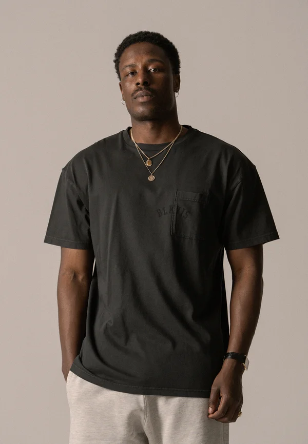 LOGO POCKET TEE UNISEX - T-Shirt basic - black