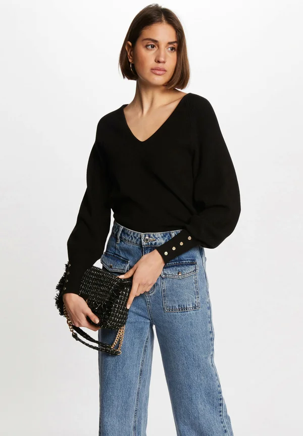 LONG-SLEEVED V-NECK - Strickpullover - noir