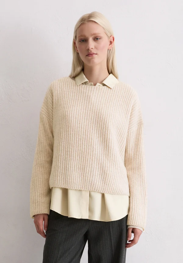 LONGSLEEVE CLEAN EDGE NECKLINE - Strickpullover - natural stone